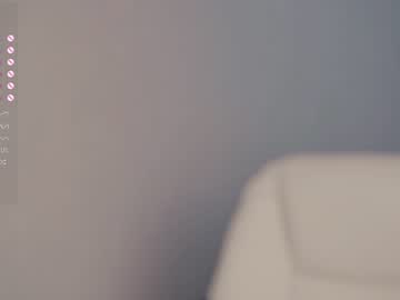 girl
        mia_milagros cam image #3690636