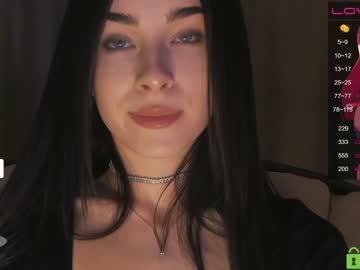 girl
        naiamo cam image #175868