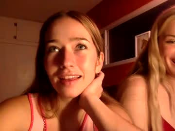 girl
        avababexoxoxo cam image #1084527