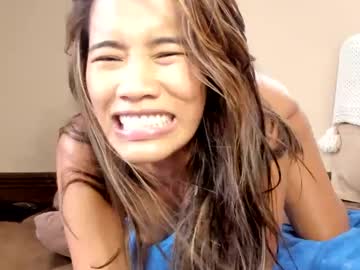 girl
        bigtroublelittlechina cam image #4899798