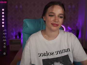girl
        tipssiwave cam image #2065850