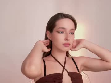 girl
        silent_chill cam image #6776168