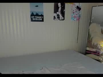 girl
        michelle_swan cam image #408218
