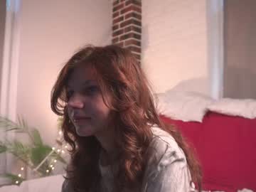 girl
        erlineberkshire cam image #5819224