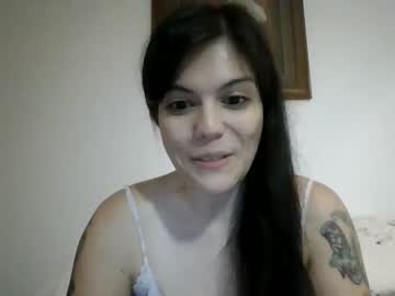 girl
        moonghosts cam image #2183795