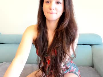 girl
        elaanna cam image #6652180
