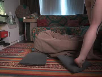 girl
        iara_mi cam image #6783471