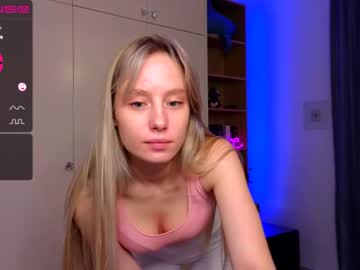 girl
        callme_star cam image #1215519