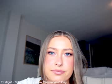 girl
        x_lily_x cam image #1958175
