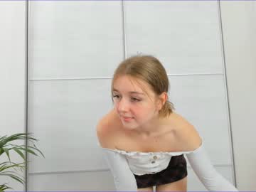 girl
        elizabeth__gray cam image #144691