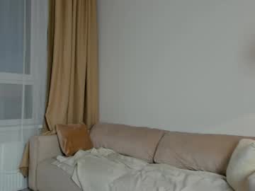 girl
        honeybae3 cam image #5103557