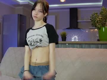 girl
        garynbinford cam image #6692145