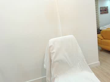 girl
        ehotlovea cam image #67524