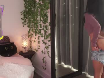 girl
        mysticxkitty cam image #6597666
