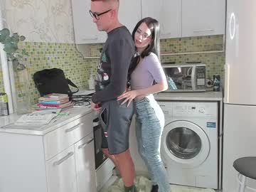 couple
        mistress_angie_ cam image #194149