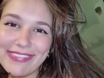 girl
        genevieeve cam image #5888019