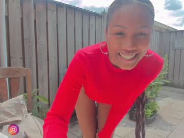 girl
        therainqueen cam image #2141841