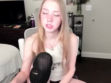 girl
        eve003300 cam image #4415877