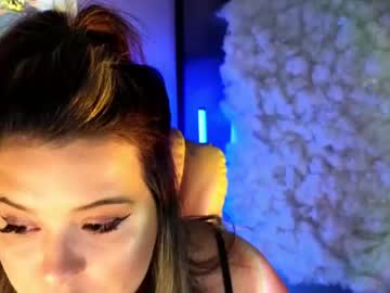 girl
        sherbru cam image #4689752