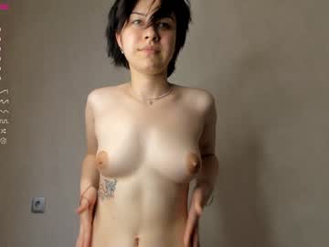girl
        louisejamie cam image #1647787