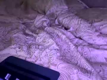 girl
        mariah95 cam image #1716495
