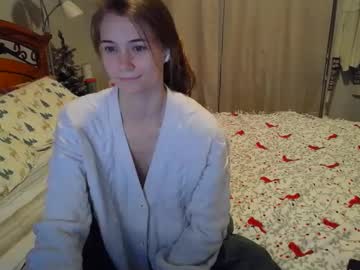 girl
        katynowhere cam image #5810397