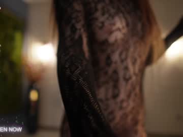 girl
        angel_luisa cam image #6817423