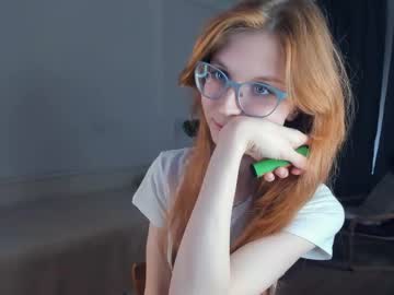 girl
        ballarising cam image #4398330