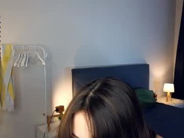 girl
        lost_mymind cam image #6525343