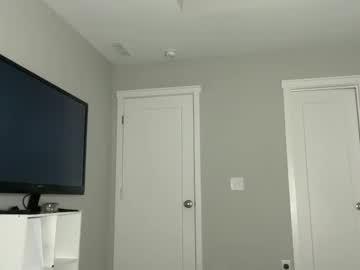 girl
        adorablair cam image #4799328