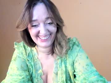 girl
        braingirl cam image #772916