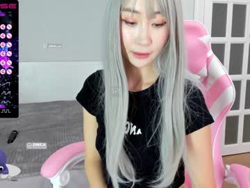girl
        keizzzy cam image #525340