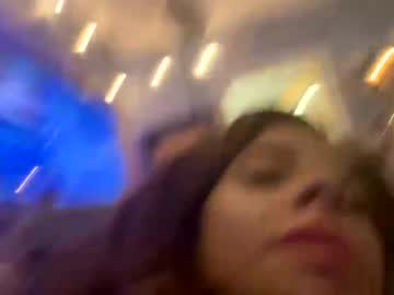 girl
        yourcamgal cam image #1424000
