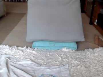 girl
        mandy138 cam image #661536