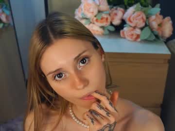 girl
        brimladamos cam image #6622300