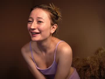 girl
        wendy_amber cam image #2373909