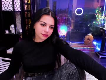 girl
        alma_pearl cam image #4124506