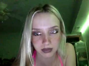 girl
        riababe cam image #842602