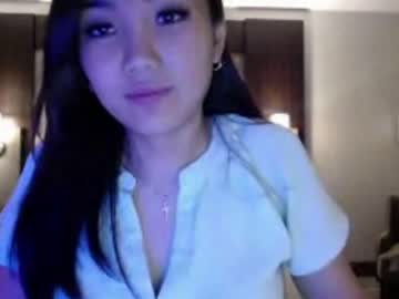 girl
        london_tipton cam image #2529197