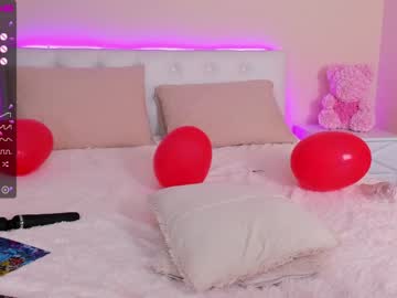 girl
        mika_rey cam image #885676