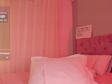 girl
        liia_sweett cam image #5851096