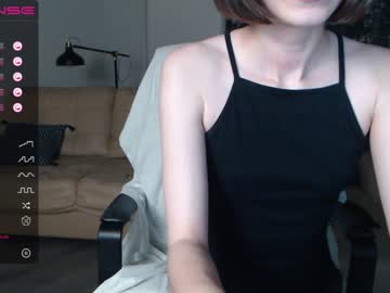 girl
        _lain_ cam image #39026