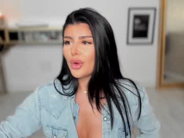 girl
        moniqueeass cam image #6799660