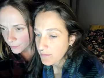 couple
        sillygirlsxx cam image #6722135