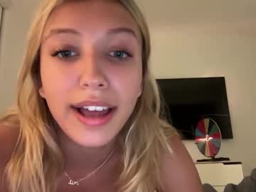 girl
        paigesylviaa cam image #6334176