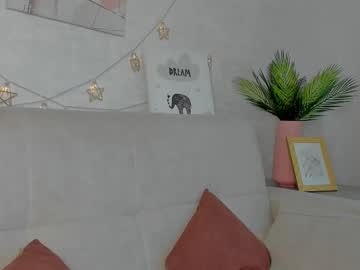 girl
        anny_ginger cam image #2386346