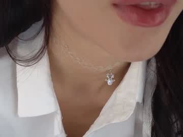 girl
        yononeey cam image #4429944