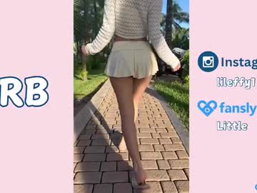 girl
        little_effy18_ cam image #6434074
