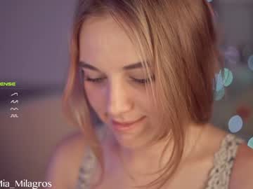 girl
        mia_milagros cam image #2657240
