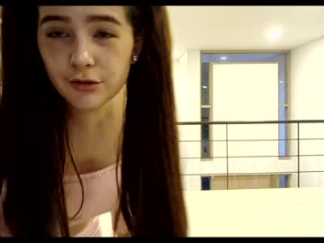 girl
        joycoral cam image #5787317